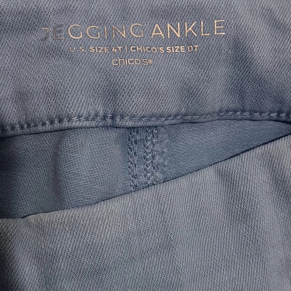 CHICO'S LIGHT BLUE PULL ON JEGGING SLIM LEG ANKLE SIZE 4T - Picture 7 of 8